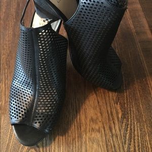 Vince Camuto Heels
